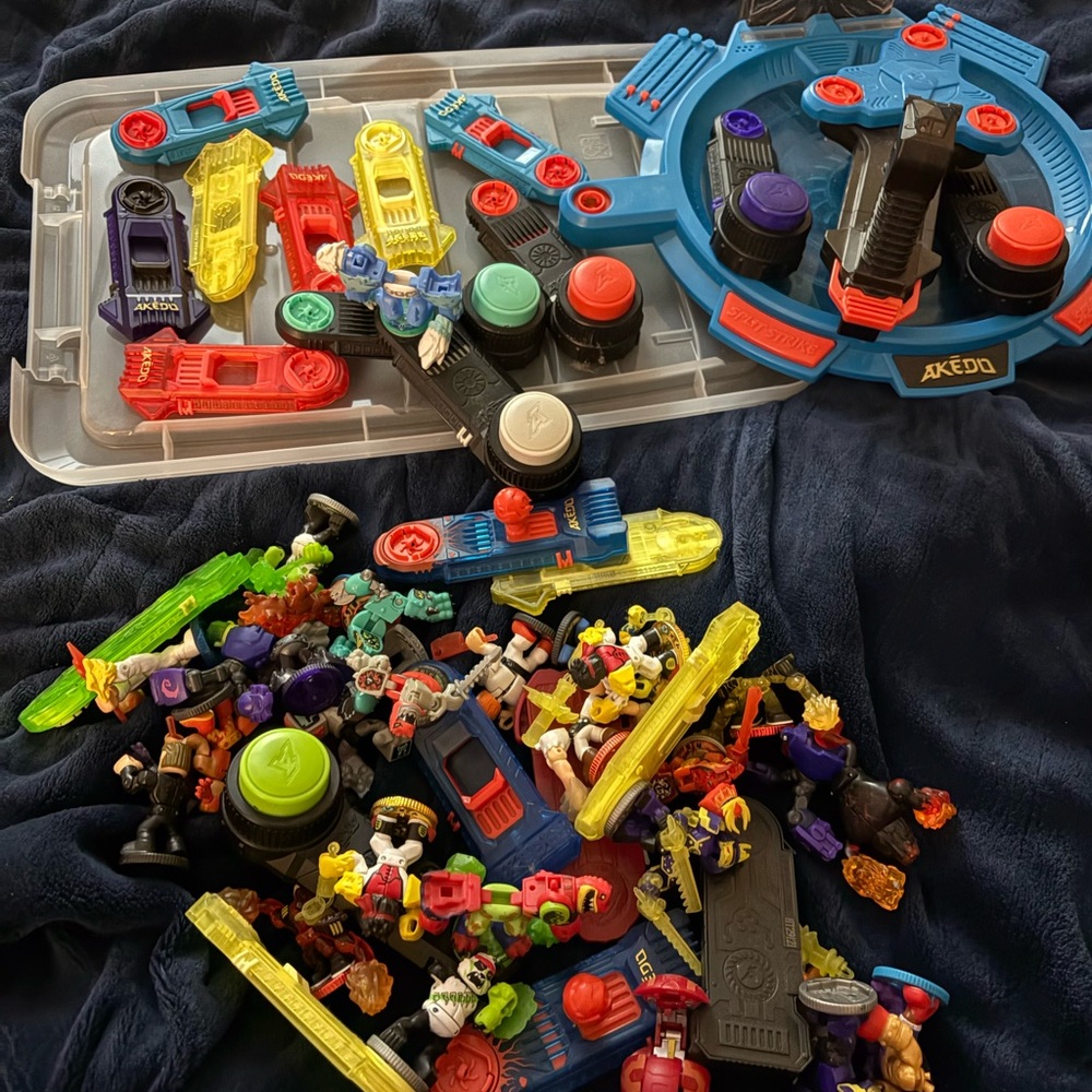 Ultimate Battle Arena Playset - Blue, Red, Yellow